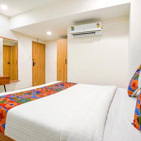 Hotel Tulip Light Mathura Exterior photo
