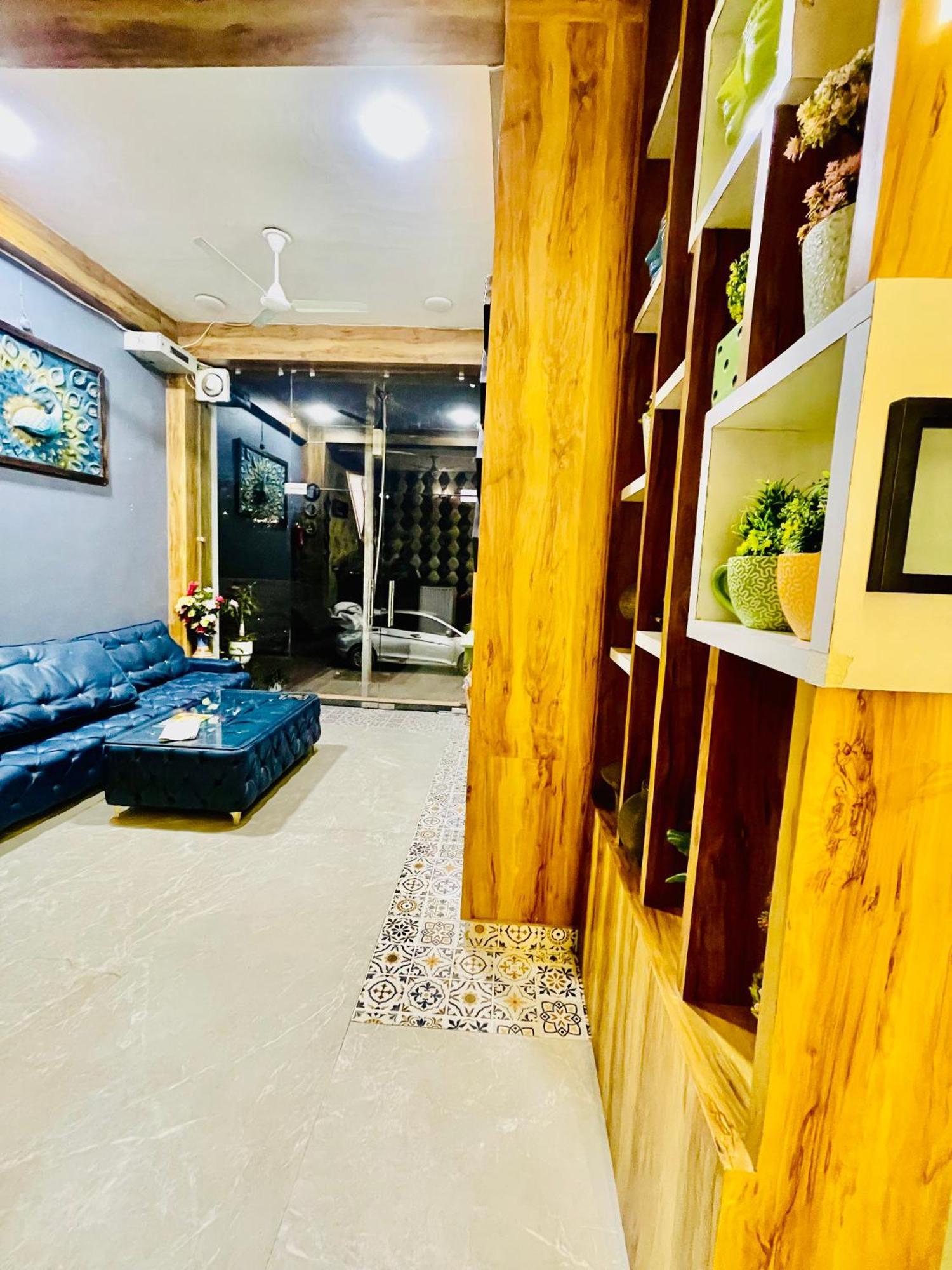 Hotel Tulip Light Mathura Exterior photo